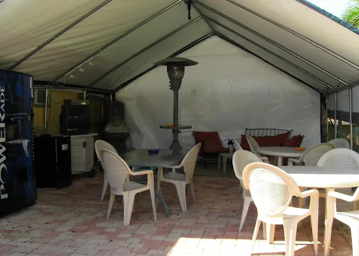 Inn Leather Guest House-Gay Male Only